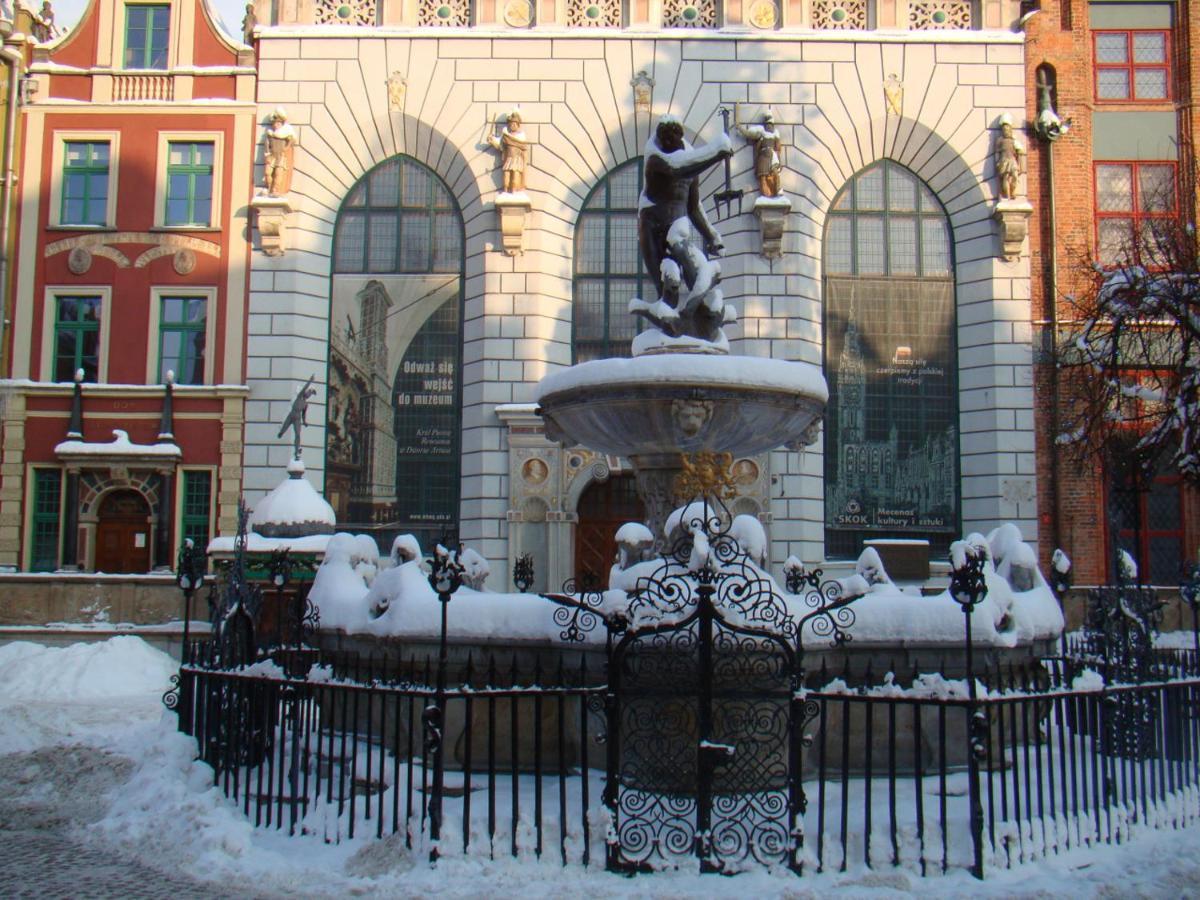 Old Town Apartment Chmielna Park Gdansk Bagian luar foto